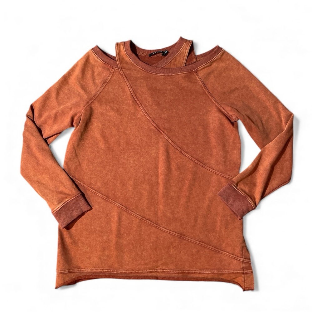 C8- Doe & Rae Terracotta Cold Shoulder Long Sleeve Top